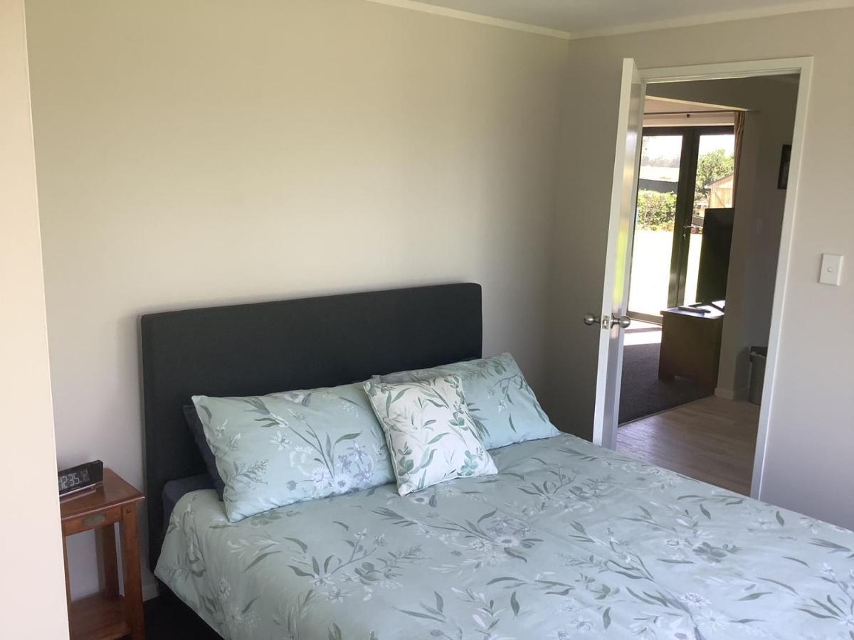Kaiaua Bayview Farm Apartment 오클랜드 외부 사진